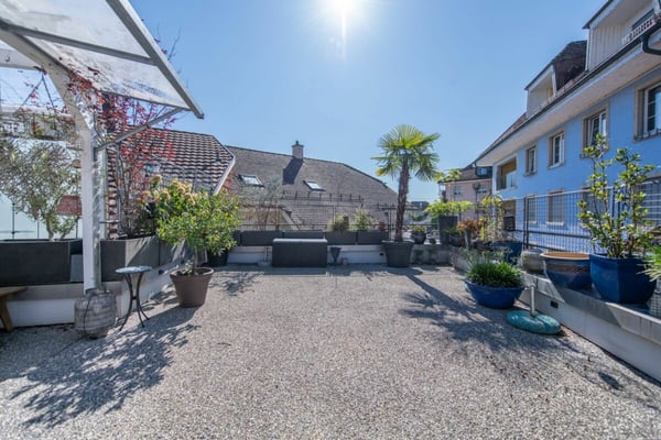 Altbauflair & 17 m² Terrasse: Exklusive Duplexwohnung über den Dächern von Solothurn 17