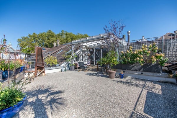 Altbauflair & 17 m² Terrasse: Exklusive Duplexwohnung über den Dächern von Solothurn 18