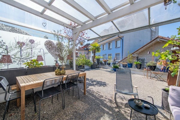 Altbauflair & 17 m² Terrasse: Exklusive Duplexwohnung über den Dächern von Solothurn 16