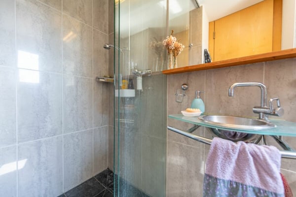 Idylle pur: Grosszügiges Traumhaus mit Weitsicht und besonderer Architektur 6