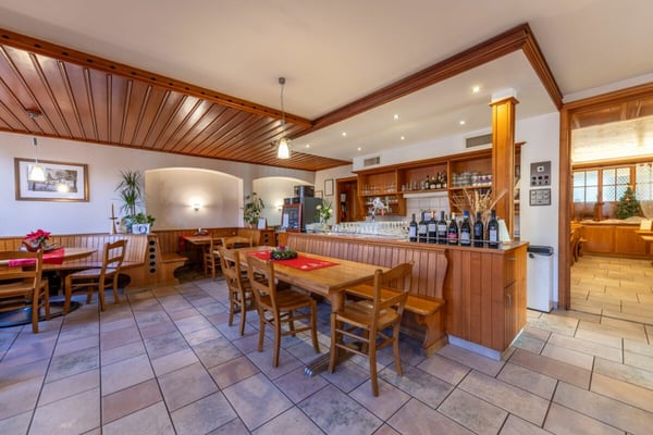 Tradition trifft Zukunft: Das Restaurant Rebstock wartet auf Ihre Vision 3