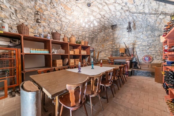 Tradition trifft Zukunft: Das Restaurant Rebstock wartet auf Ihre Vision 15