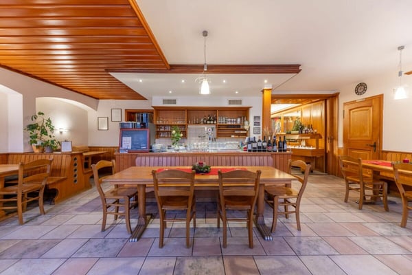 Tradition trifft Zukunft: Das Restaurant Rebstock wartet auf Ihre Vision 4