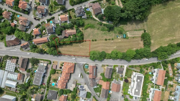 1'691 m² Landparzelle in Langendorf 1