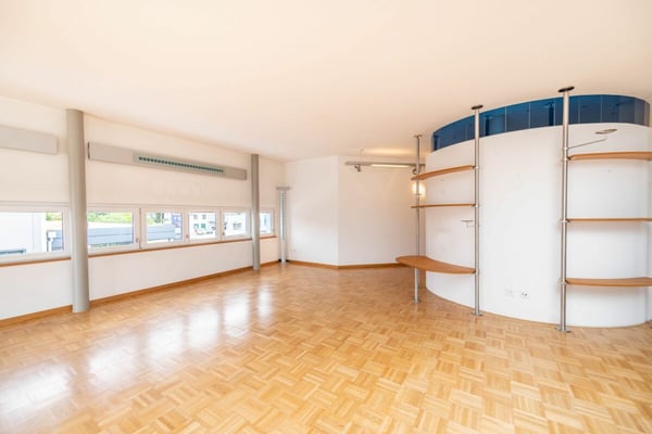 Exklusive Wohn- und Gewerbeliegenschaft 14