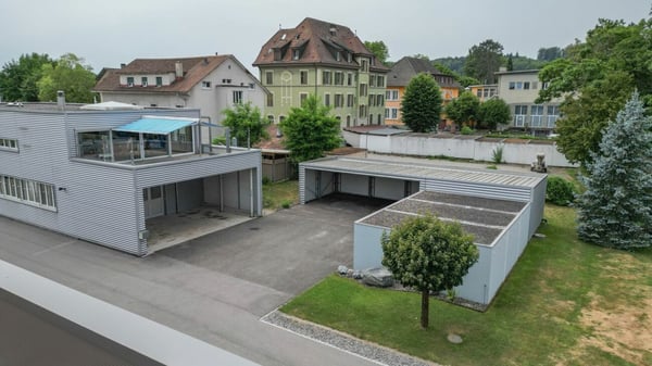 Exklusive Wohn- und Gewerbeliegenschaft 32