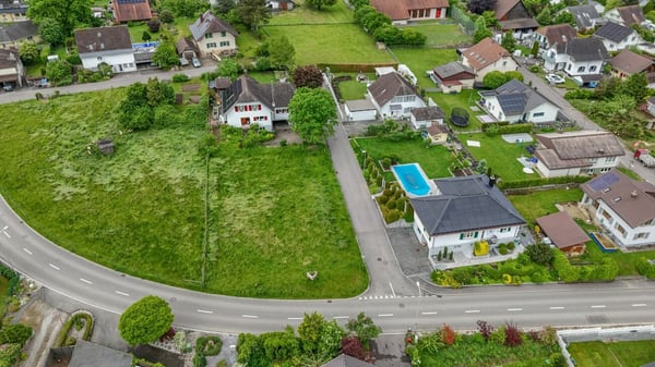 893 m² Bauland mit Architekturverpflichtung für 3-Familienhaus 5