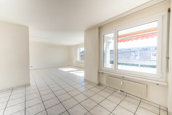 Zentral wohnen, individuell gestalten - 1.5-Zimmer-Wohnung mit Potenzial in Biberist 2