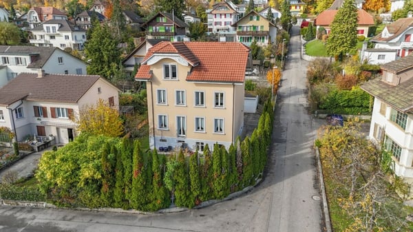 Zweifamilienhaus als Wohn-, Renditeobjekt oder Mehrgenerationenhaus 1