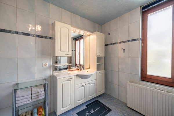 Zweifamilienhaus als Wohn-, Renditeobjekt oder Mehrgenerationenhaus 12