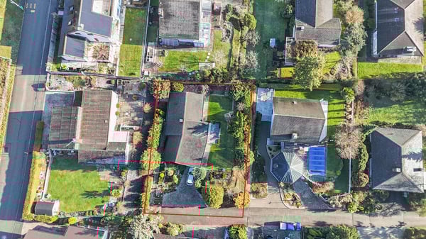 Einziehen & Wohlfühlen: Lichtdurchflutetes 1.5-Zimmer Einfamilienhaus in Bettlach 24