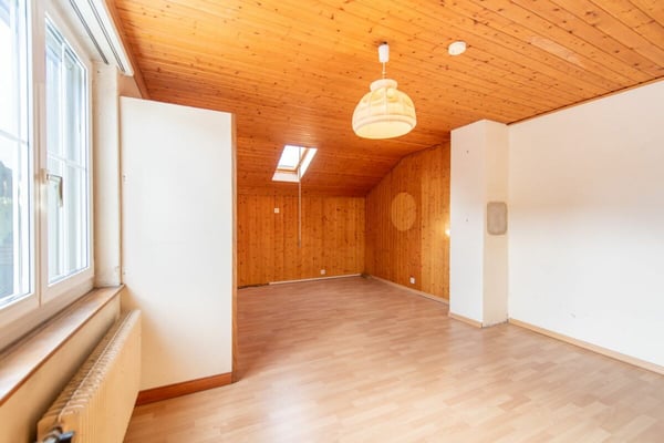 Ihr Rückzugsort mit Wintergarten, Teich und vielseitigem Nebenhaus 14