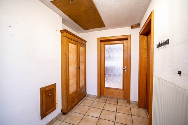 Ihr Rückzugsort mit Wintergarten, Teich und vielseitigem Nebenhaus 9