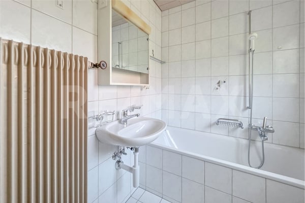 Freistehendes Einfamilienhaus an begehrter Wohnlage im Spiegel bei Bern 12