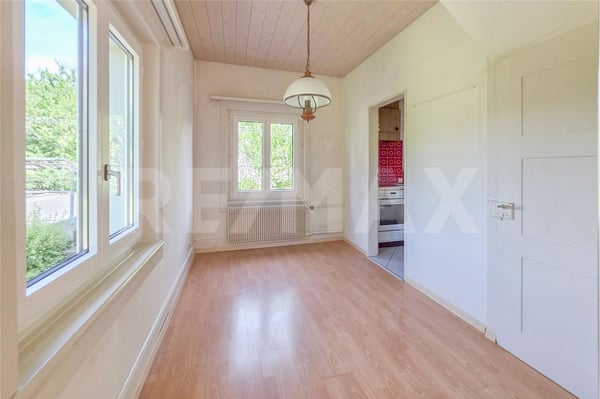 Freistehendes Einfamilienhaus an begehrter Wohnlage im Spiegel bei Bern 8