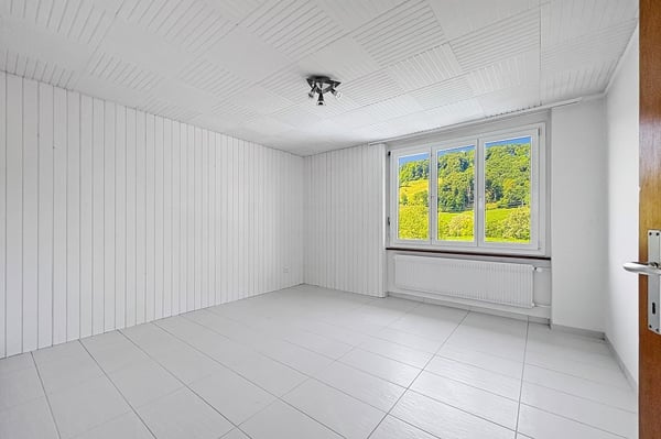 Zweifamilienhaus mit Pool und traumhaftem Garten an der Worble 10
