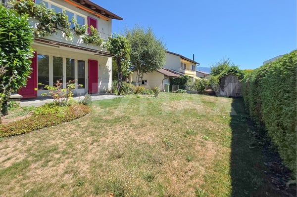 Ein Zuhause mit Perspektiven  Zweifamilienhaus an bevorzugter Wohnlage in Thun 3