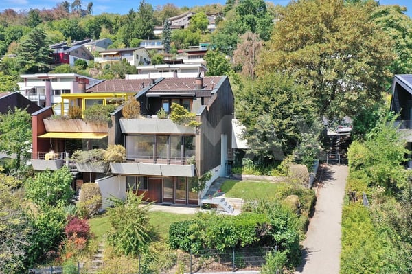 5.5-Zimmer-Einfamilienhaus mit traumhafter Aussicht und grosszügiger Terrasse in Kehrsatz 1