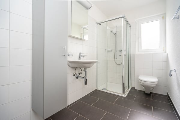 Moderne 1.5-Zimmer-Wohnung Gartensitzplatz in Dotzigen 5