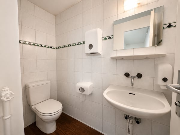 Attraktive Gewerbefläche mit Ladenlokal und Lager an zentraler Lage in Bern 5