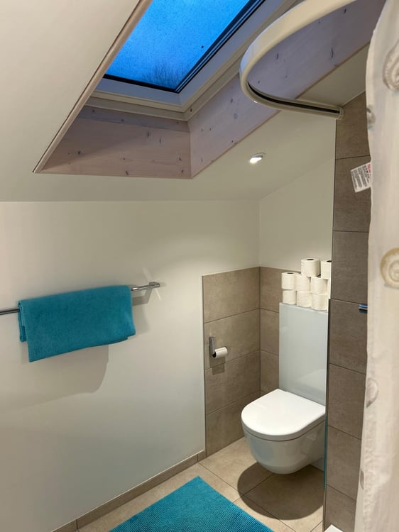 Geräumiges 7.5-Zimmer-Doppeleinfamilienhaus in Urtenen-Schönbühl 6