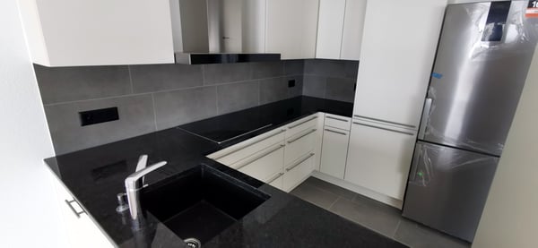 sehr attraktive und grosse, helle 3,5-Zimmerwohnung D02 3