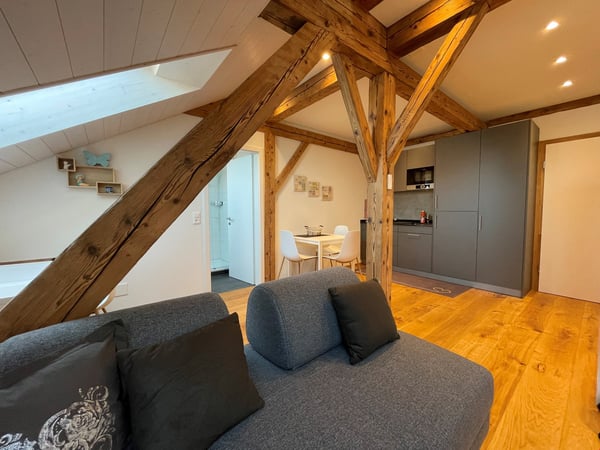 Aussergewöhnliche Dachwohnung im Zentrum von Kirchberg 3