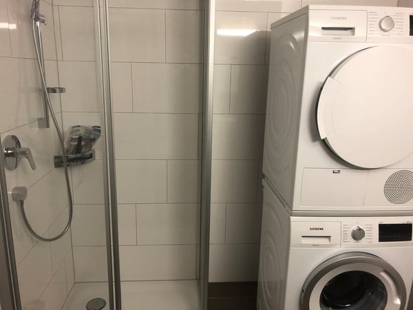 Moderne 7.5 Zimmer WHG im Eigentumsstandart 8