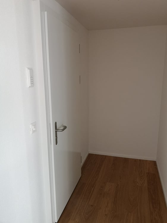 sanierte 1.5 Zimmer Wohnung 3