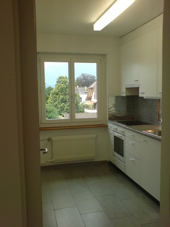 Zentrale 2-Zimmerwohnung mit grossem Balkon 11