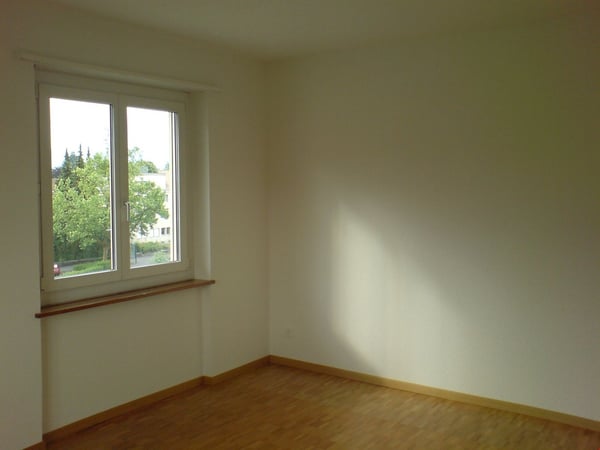 Zentrale 2-Zimmerwohnung mit grossem Balkon 5