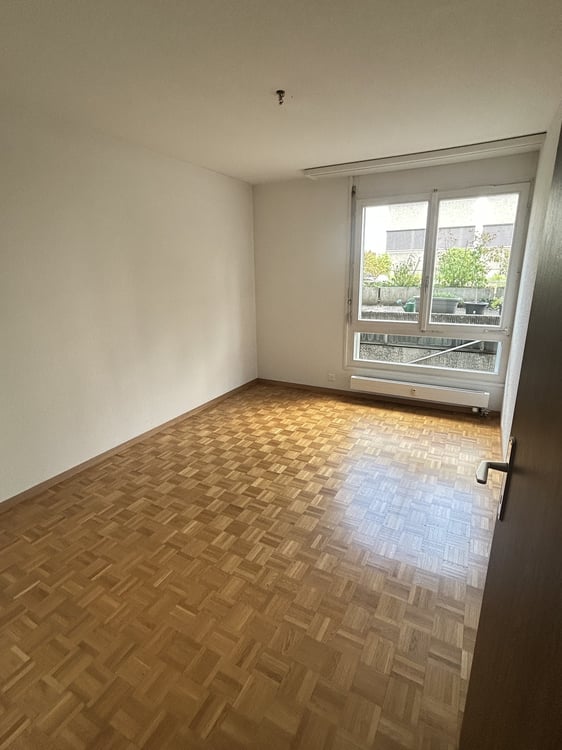 Befristete 4-Zimmerwohnung im Liebefeld 3
