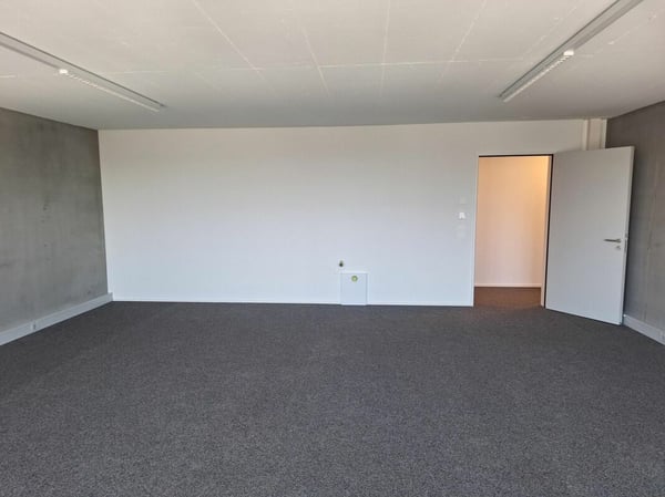 Bürofläche mit 11 m2 zu vermieten 4
