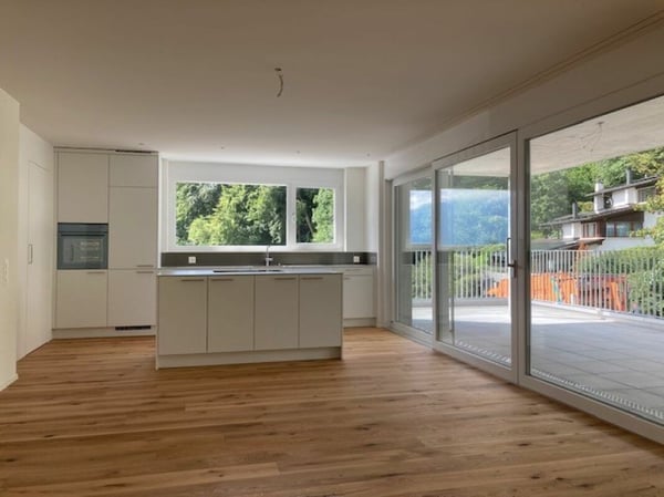 Grosszügige, helle 4.5 Zimmer-Eigentumswohnung Maisonette mit Mietverhältnis 3