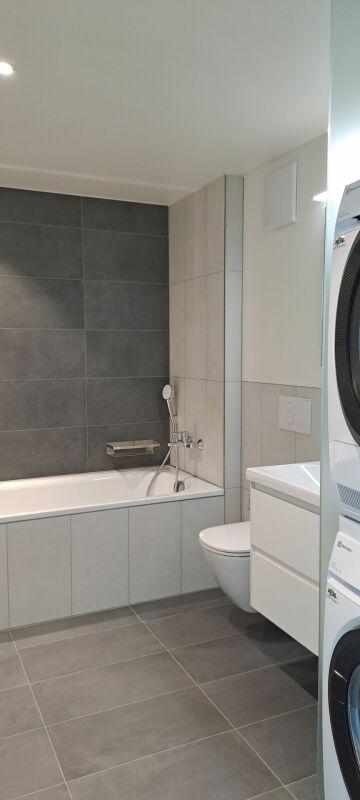 Helle  3.5 Zimmerwohnung mit grosszügigem Balkon