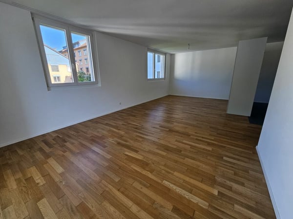 Attraktive 3.5 Zimmer-Attikawohnung mit grosser Terrasse 41m2 3