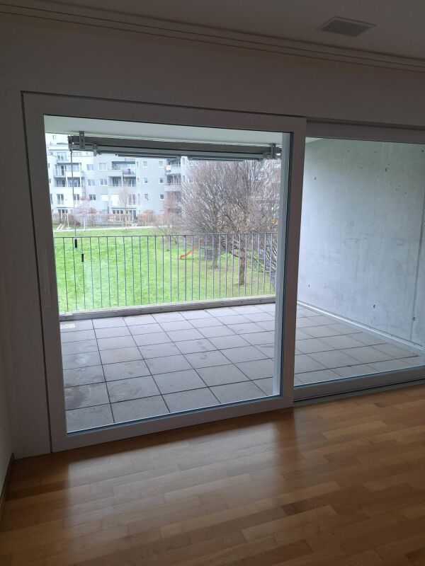 Lichtdurchflutete, grosszügige 4.5 Zimmer-Wohnung