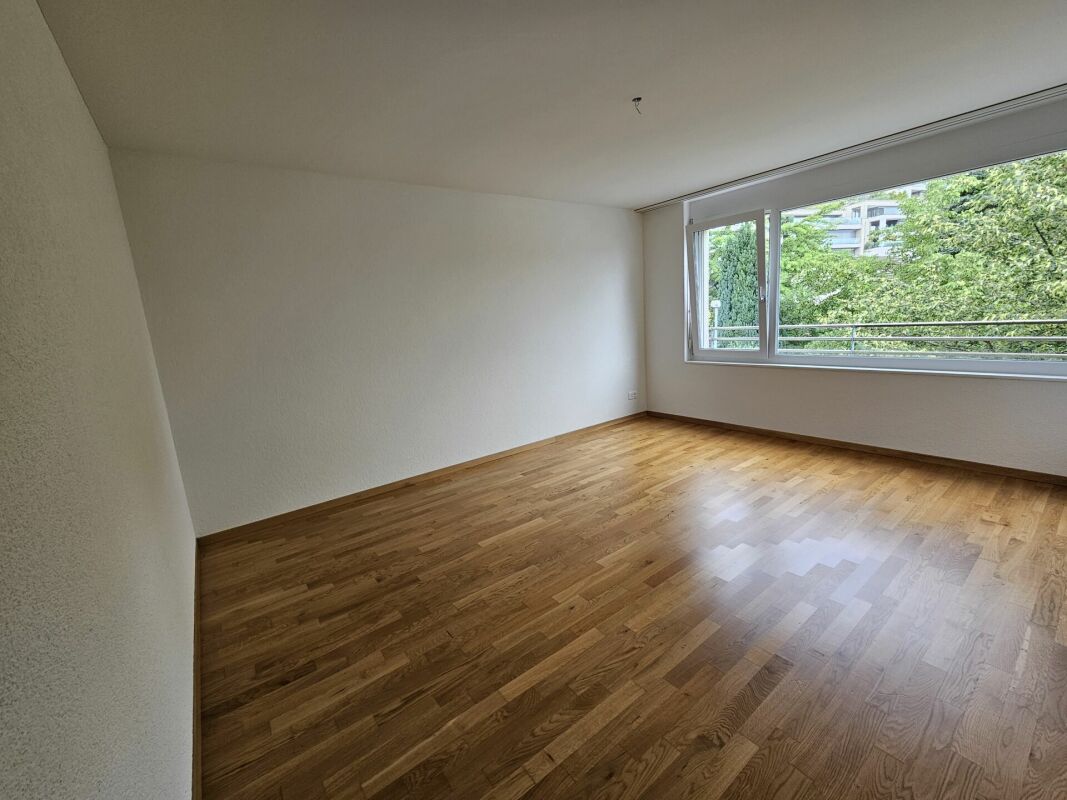 Helle 3.5 Zimmer-Wohnung mit grossem Balkon