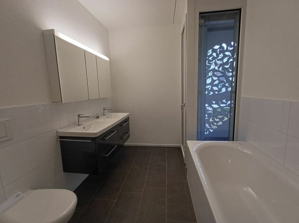 Attraktive 4.5 Zimmerwohnung mit Südbalkon 3