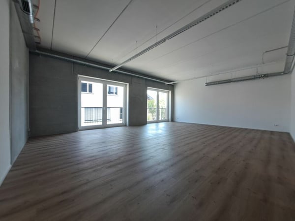 helle Bürofläche mit 70m2 zu vermieten 2