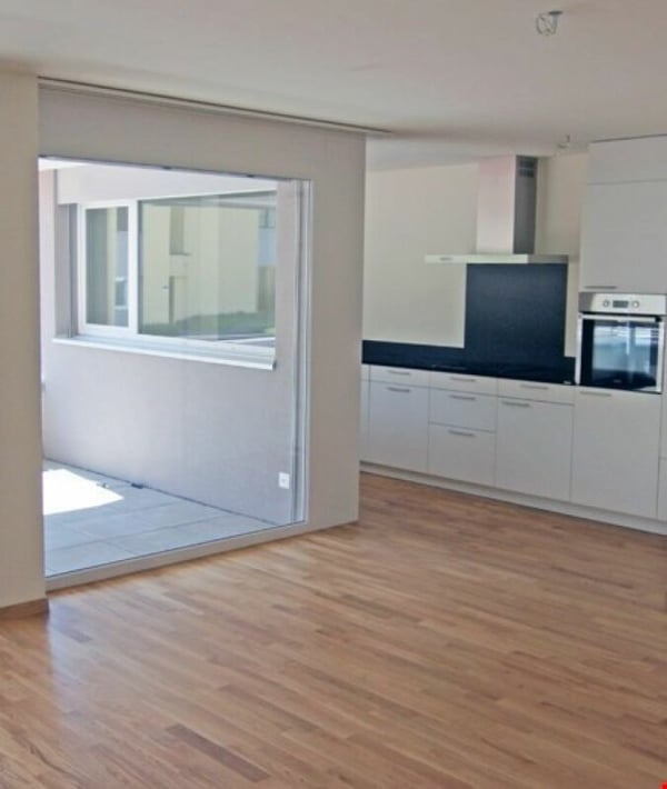 *2.5 Zi.-SITZPLATZ-Wohnung - grosszügig mit tollem Ausbau!* 3