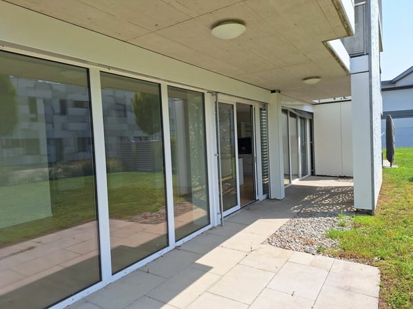 Grosszügige 3.5-Zimmer Sitzplatz-Wohnung