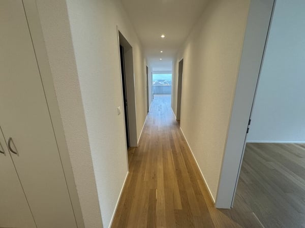 *helle und gut gelegene 3.5 Zimmerwohnung* 6