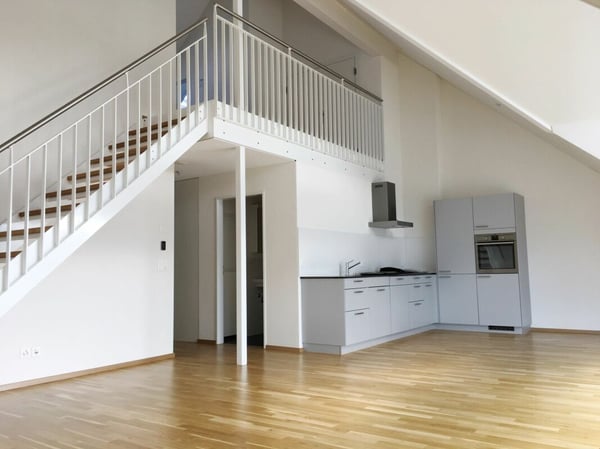 Traumhafte 4.5 Zimmer-Maisonette-Wohnung 2