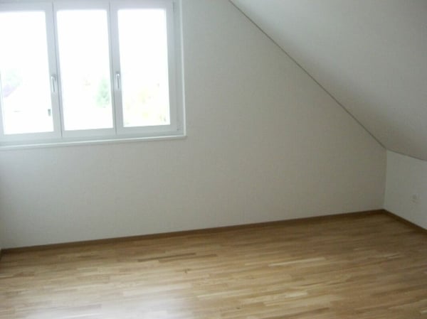 Traumhafte 4.5 Zimmer-Maisonette-Wohnung 7