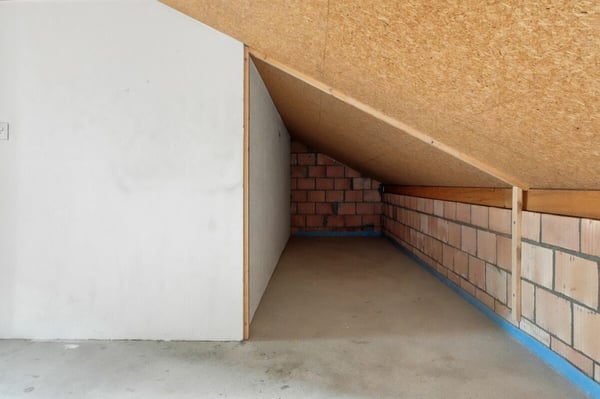 Moderne & helle 1.5-Zimmer-Maisonette-Wohnung an zentraler Lage 13