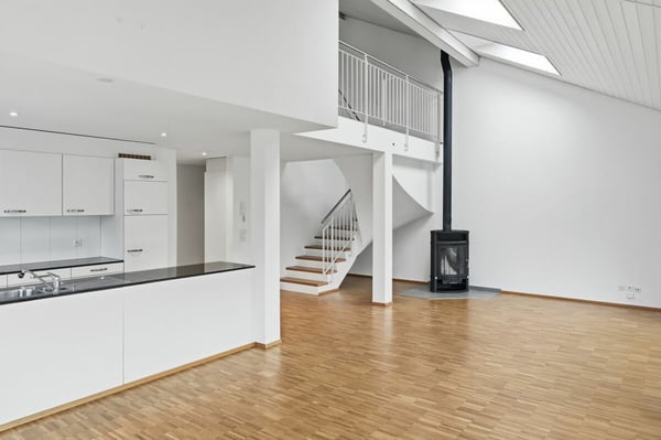Moderne & helle 1.5-Zimmer-Maisonette-Wohnung an zentraler Lage 3