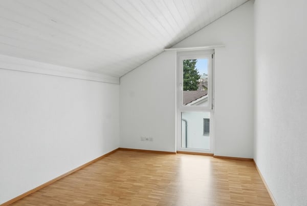 Moderne & helle 1.5-Zimmer-Maisonette-Wohnung an zentraler Lage 11