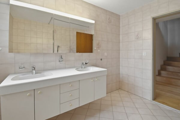schöne und grosszügige 5 1/2 Zimmer-Maisonette-Wohnung mit Cheminée 4