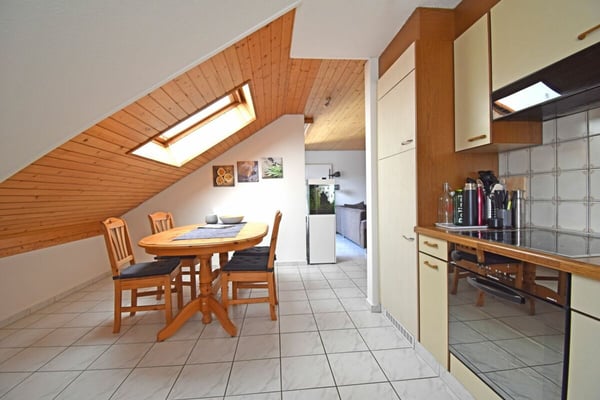2.5-Zimmer-Dachgeschosswohnung in Schwarzenbach 4